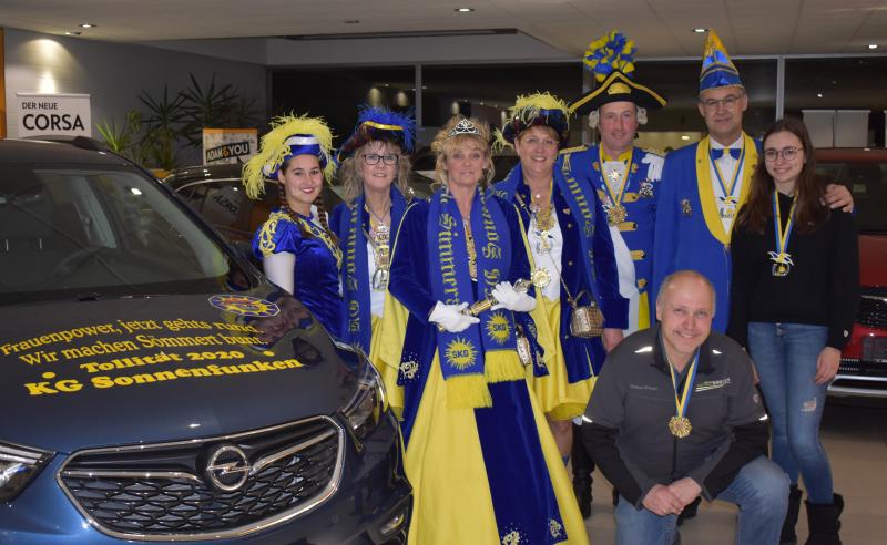 Standesgemäße Sessionskutsche für Frauenpower