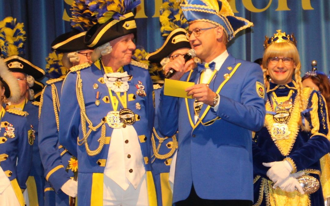 Neuer Kraremann Orden Träger: